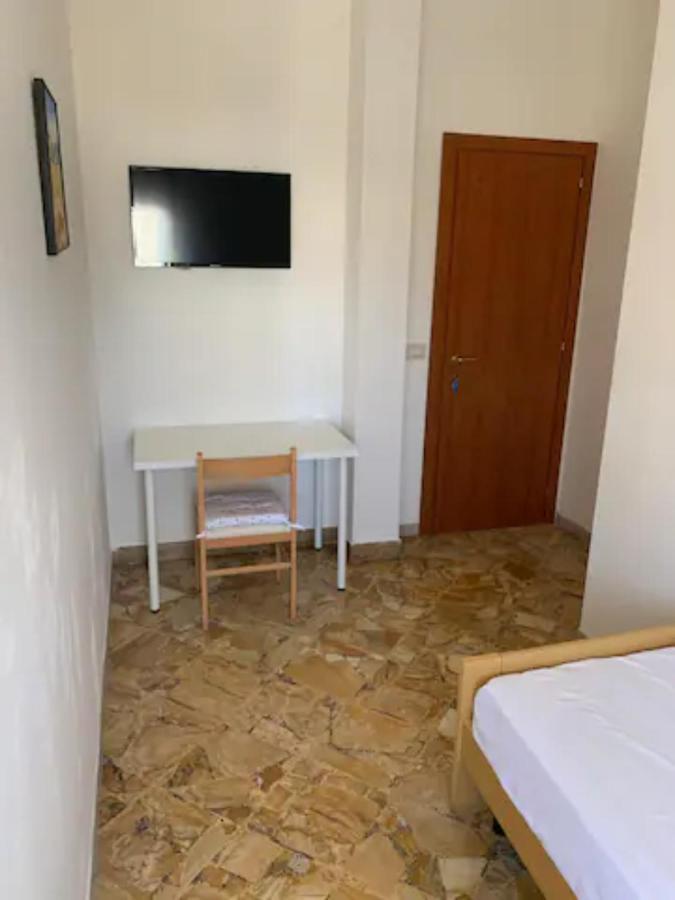 Daniele Rooms Arezzo Buitenkant foto
