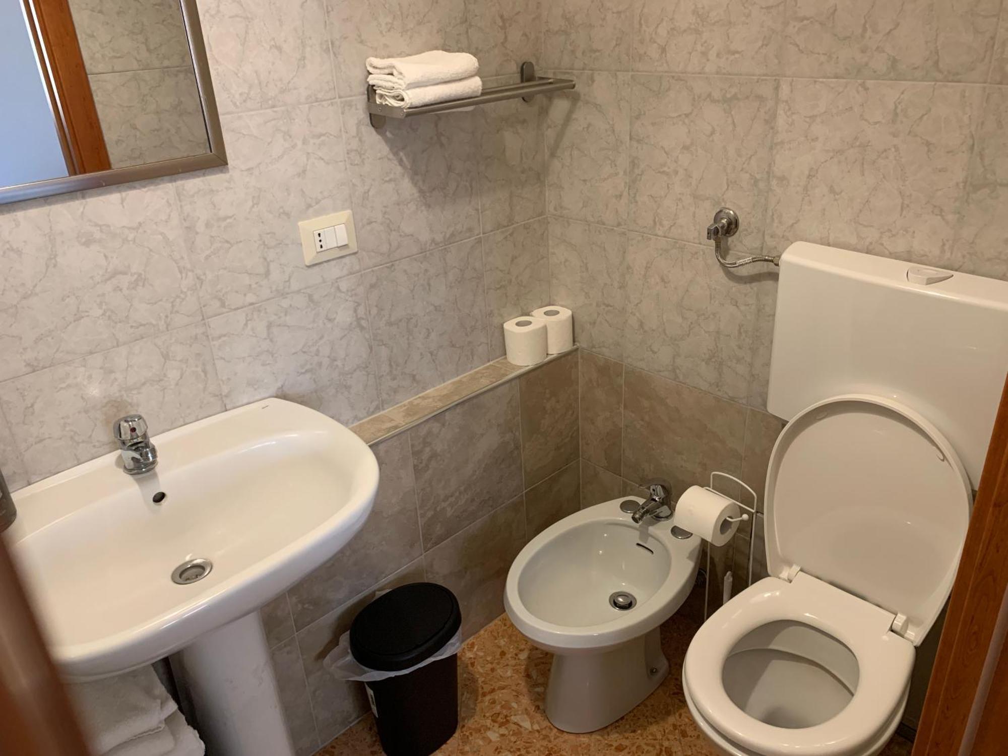 Daniele Rooms Arezzo Buitenkant foto